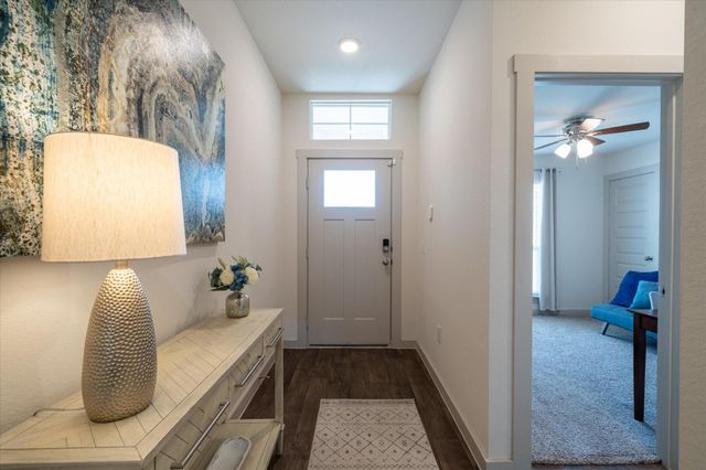 201 Elm Creek Drive, Hutto, TX 78634