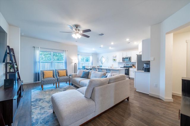 201 Elm Creek Drive, Hutto, TX 78634