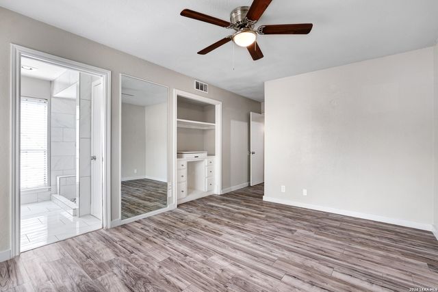 8611 Datapoint Dr Apt 43, San Antonio, TX 78229