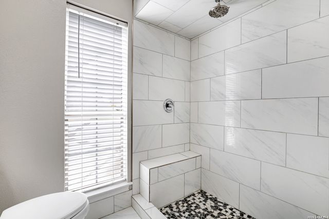 8611 Datapoint Dr Apt 43, San Antonio, TX 78229