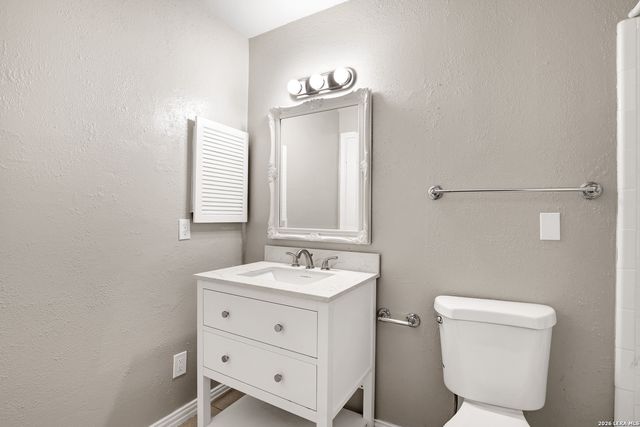 8611 Datapoint Dr Apt 43, San Antonio, TX 78229