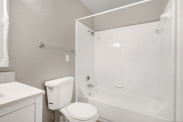 8611 Datapoint Dr Apt 43, San Antonio, TX 78229