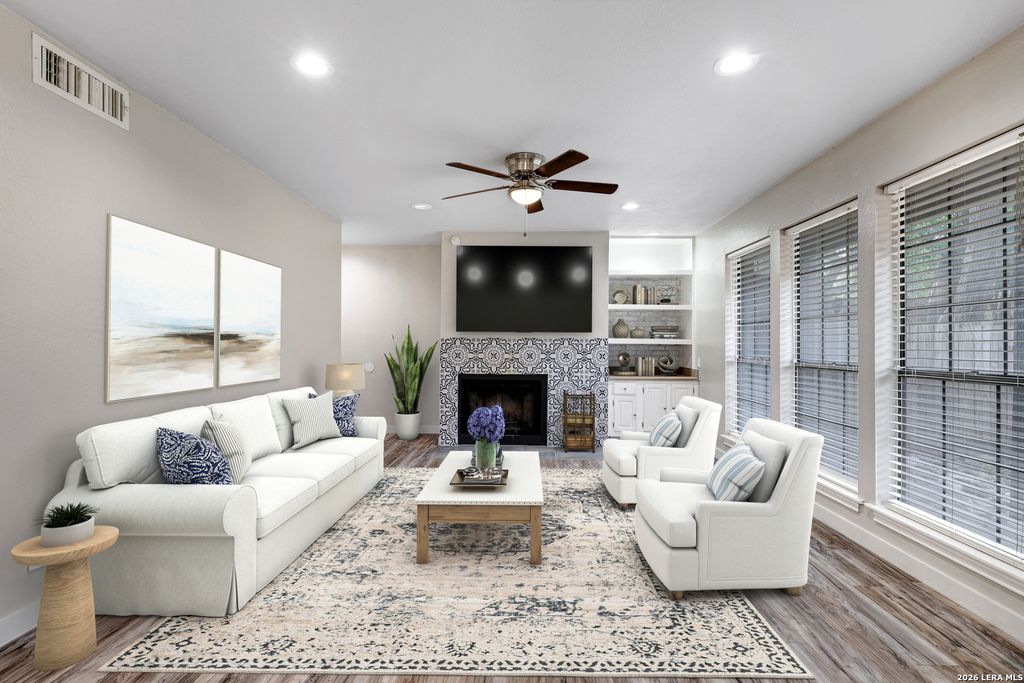 8611 Datapoint Dr Apt 43, San Antonio, TX 78229