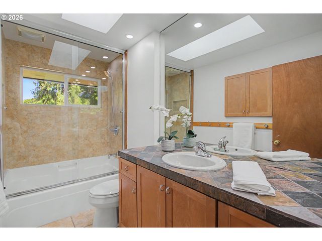 3018 Se 119TH Ave, Portland, OR 97266