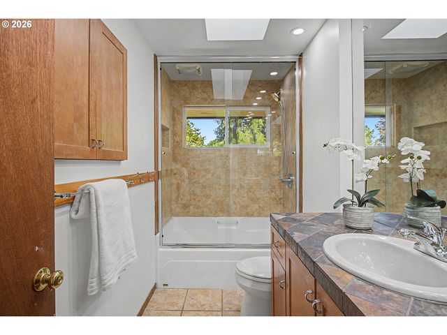 3018 Se 119TH Ave, Portland, OR 97266