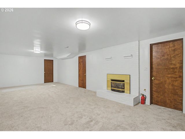 3018 Se 119TH Ave, Portland, OR 97266
