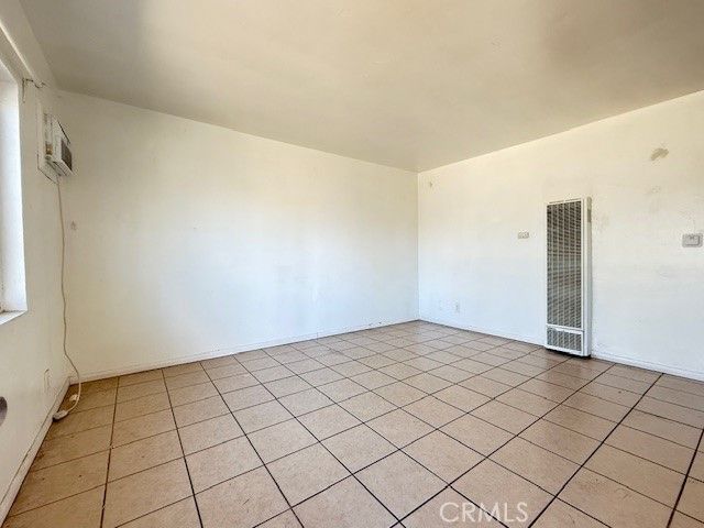 818 E C St, Colton, CA 92324