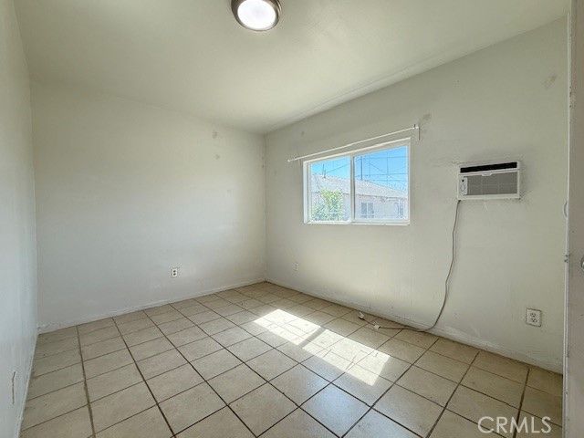 818 E C St, Colton, CA 92324