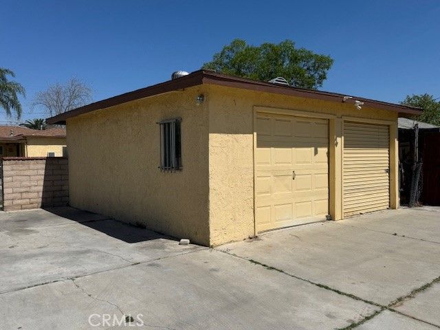 818 E C St, Colton, CA 92324