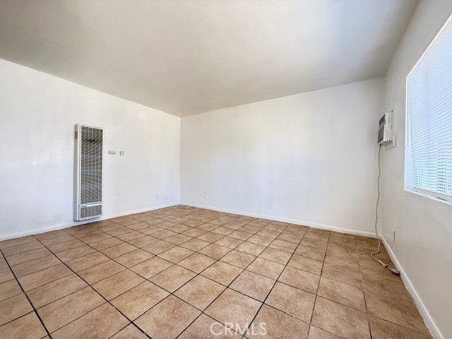 818 E C St, Colton, CA 92324