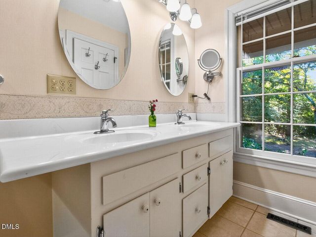 3605 Windemere Place, Raleigh, NC 27604