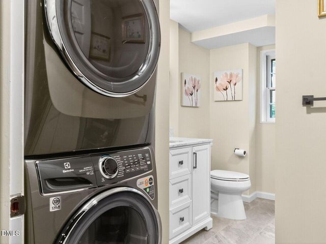 3605 Windemere Place, Raleigh, NC 27604