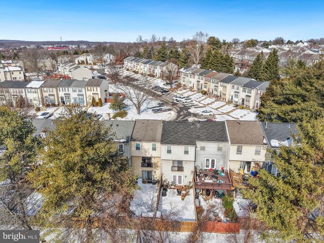 3059 ANTRIM CIR, Dumfries, VA 22026