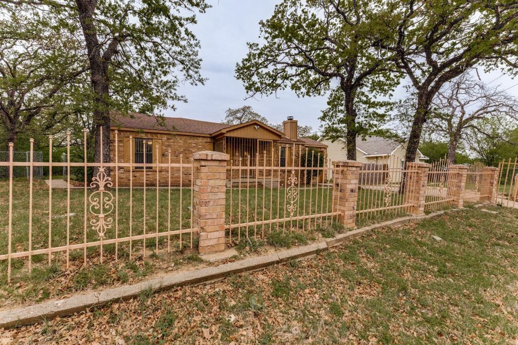 3308 Donalee Street, Fort Worth, TX 76119