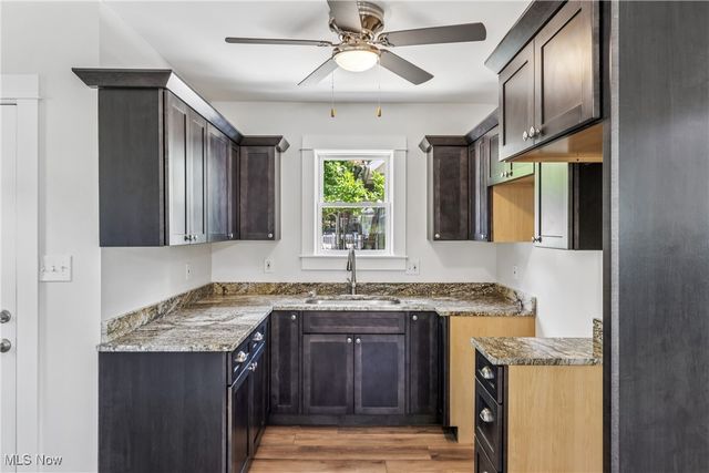 1551 Preston Avenue, Akron, OH 44305