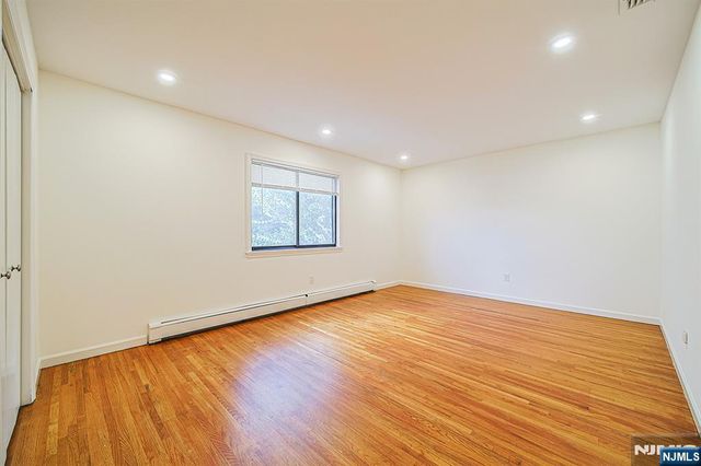 301 Grant Avenue 301, Cliffside Park, NJ 07010