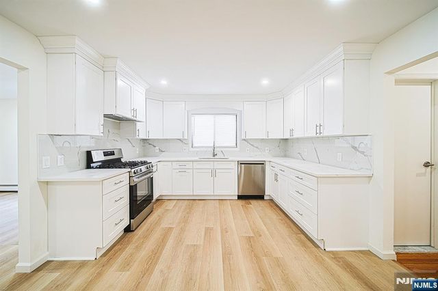 301 Grant Avenue 301, Cliffside Park, NJ 07010