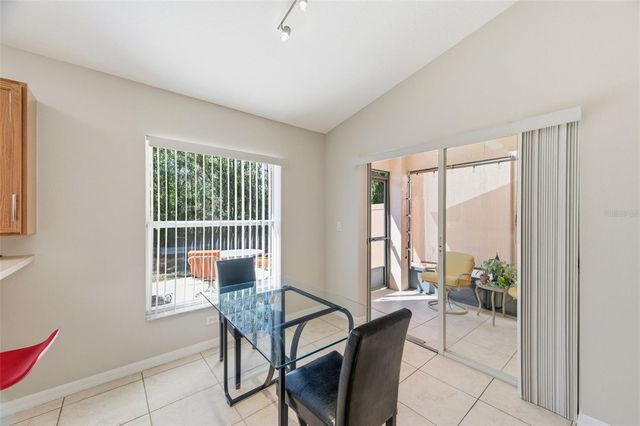 8618 VILLA LARGO DRIVE, Tampa, FL 33614