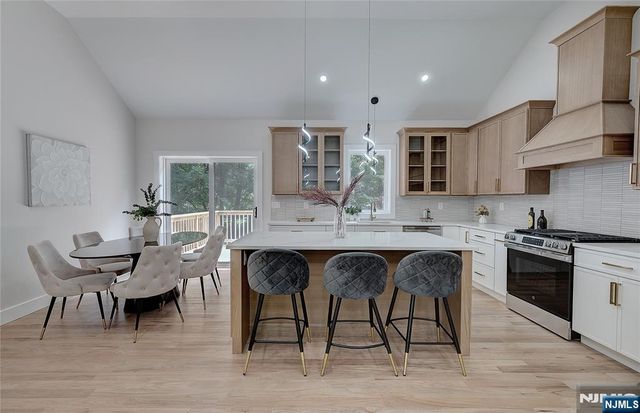 896 Union Valley Road, West Milford, NJ 07480