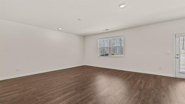 8592 Secretariat Drive, Lithonia, GA 30058