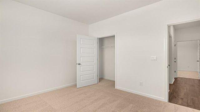 8592 Secretariat Drive, Lithonia, GA 30058