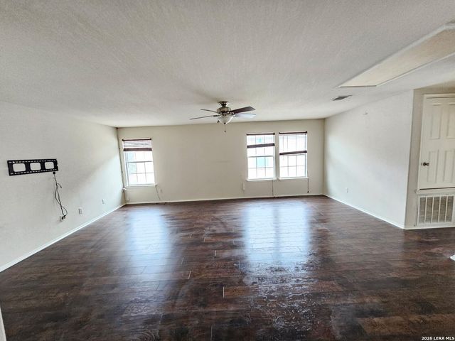 9235 Rainbow Creek, San Antonio, TX 78245