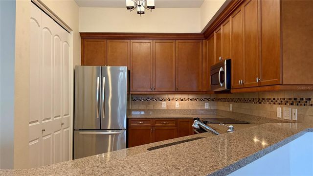 350 CAROLINA AVENUE 407, Winter Park, FL 32789