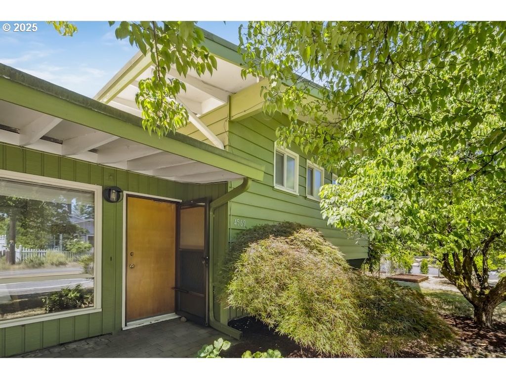 4569 Se 111TH Ave, Portland, OR 97266