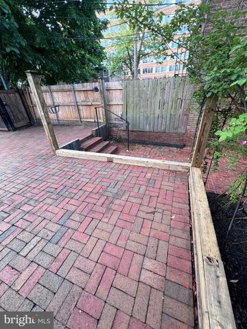 947 25TH ST NW, Washington, DC 20037