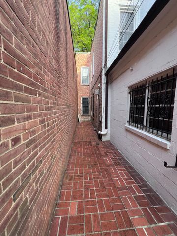 947 25TH ST NW, Washington, DC 20037
