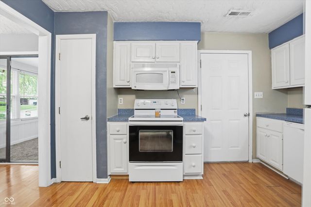 3408 Oak Tree Drive N, Indianapolis, IN 46227