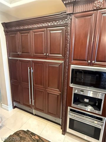 5 Yorkridge Court, Henderson, NV 89052