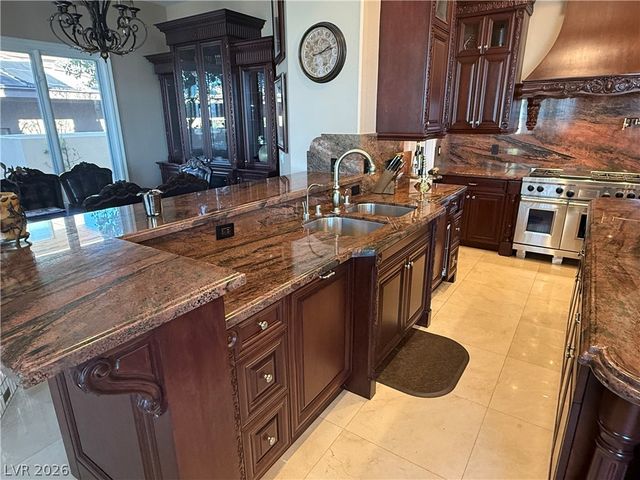 5 Yorkridge Court, Henderson, NV 89052