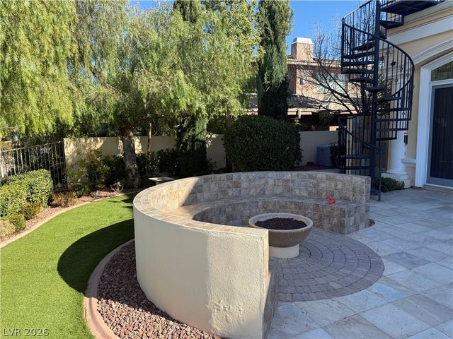 5 Yorkridge Court, Henderson, NV 89052