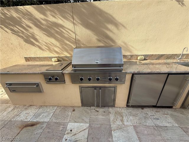 5 Yorkridge Court, Henderson, NV 89052