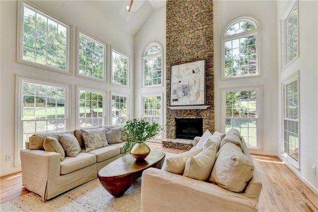 315 Willow Crescent Way, Johns Creek, GA 30022
