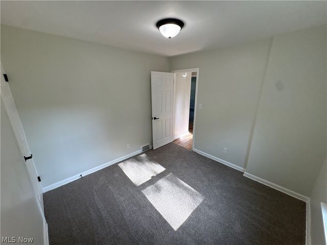 1350 Winton Avenue, Akron, OH 44320