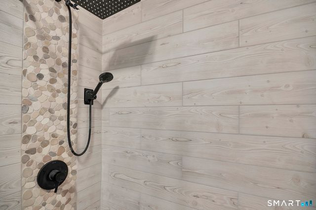 21 Hawthorn Court 21, Cromwell, CT 06416