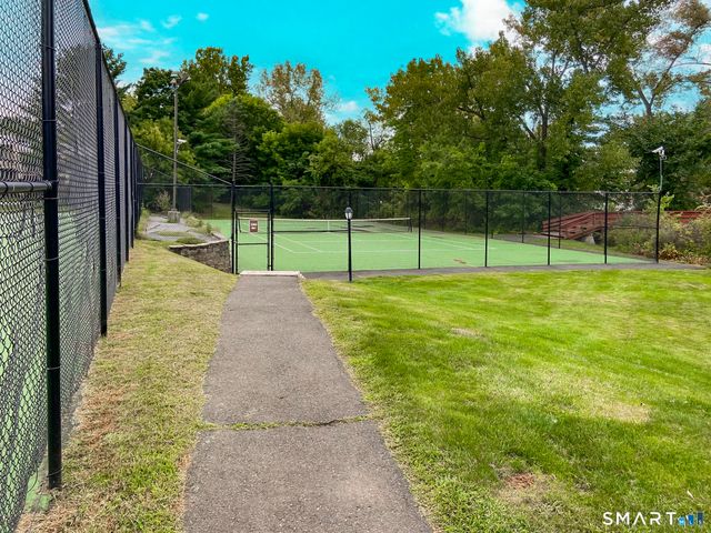 21 Hawthorn Court 21, Cromwell, CT 06416