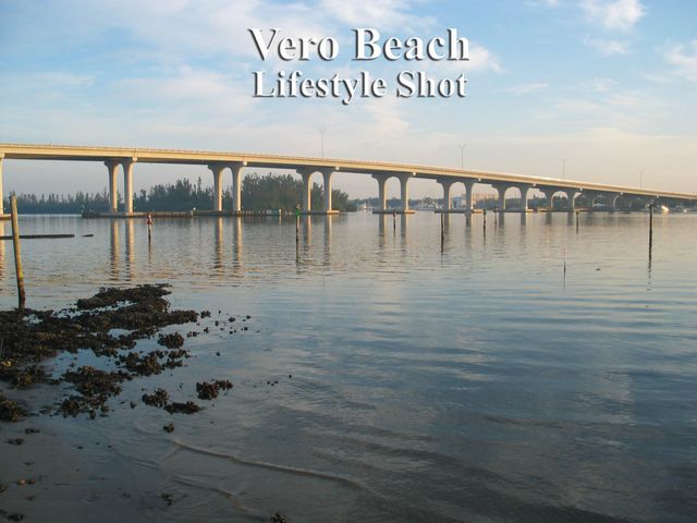 201 Spyglass Lane, Vero Beach, FL 32963
