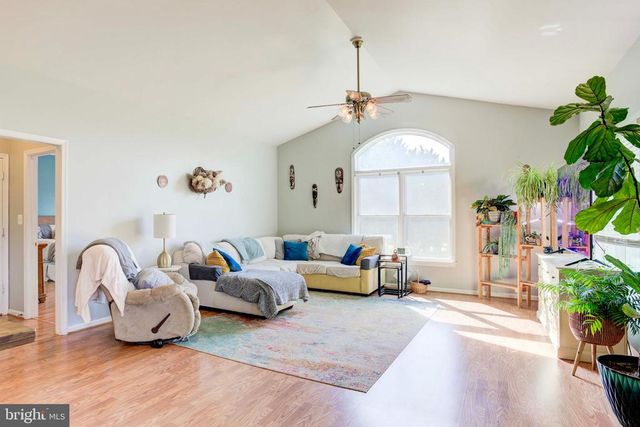 7453 OPAL RD, Warrenton, VA 20186