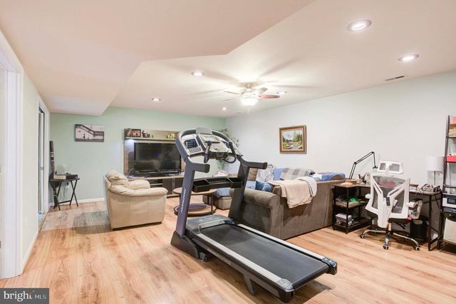 7453 OPAL RD, Warrenton, VA 20186