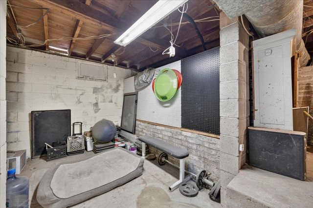 640 E Cambridge Avenue, Fresno, CA 93704