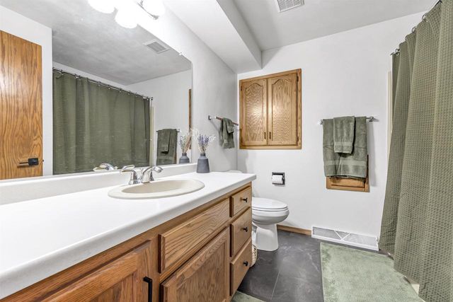 610 S WILD ROSE LANE, Appleton, WI 54914