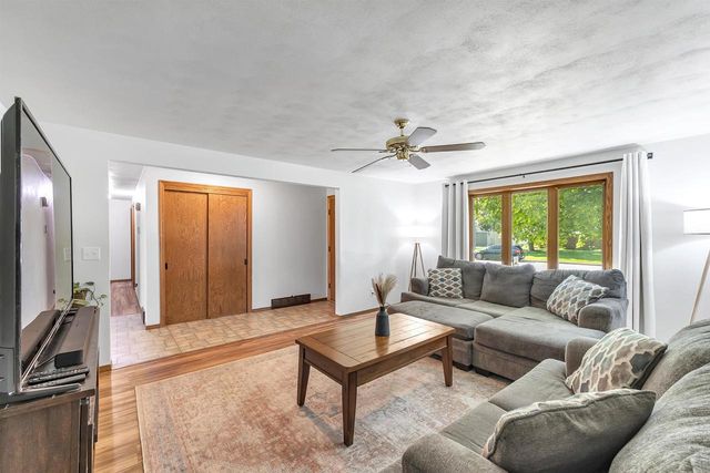 610 S WILD ROSE LANE, Appleton, WI 54914