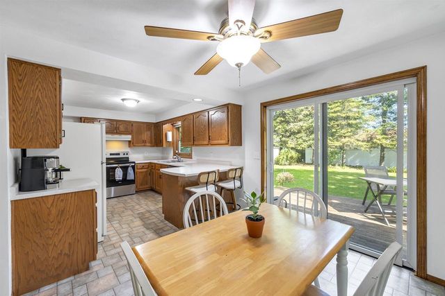 610 S WILD ROSE LANE, Appleton, WI 54914