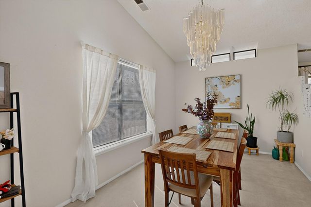 6124 Hokona Place NW, Albuquerque, NM 87120