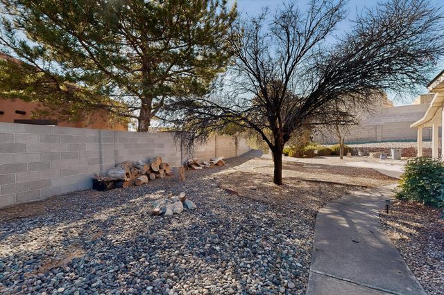 6124 Hokona Place NW, Albuquerque, NM 87120