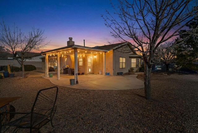 6124 Hokona Place NW, Albuquerque, NM 87120