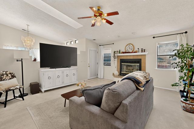 6124 Hokona Place NW, Albuquerque, NM 87120